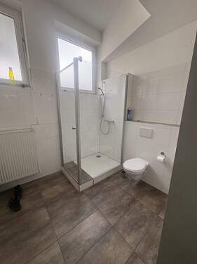 Dusche mit WC - 