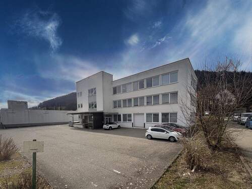 Bild 3 - Halle in Albstadt