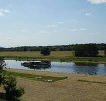 Premium-Baugrundstück in Dresden am Elbhang mit Elb-Panorama mit medialer Erschließung und Baugenehmigung