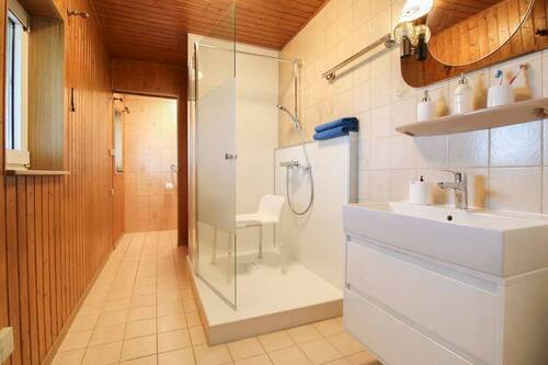 Badezimmer_Anbau - 