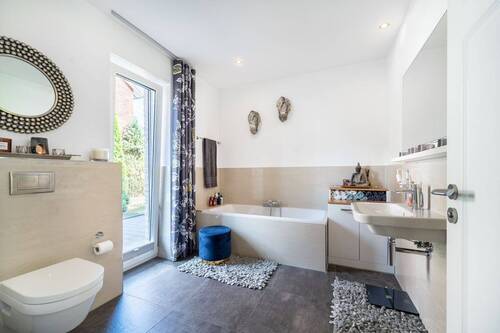 EG Familienbad & Gäste-Bad - 5 Zimmer Doppelhaushälfte zum Kaufen in Versmold