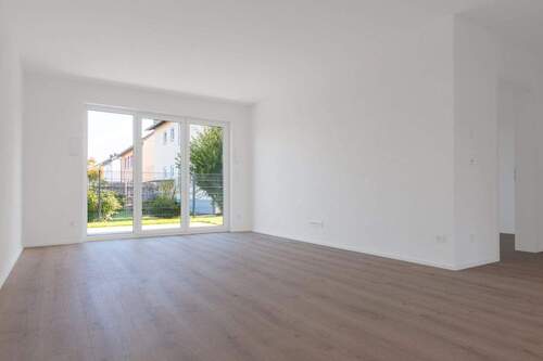 Bild 2 - 2 Zimmer Etagenwohnung zur Miete in Rain