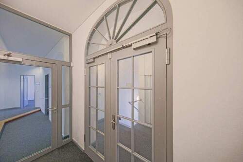 Zugang zur Büroetage - 