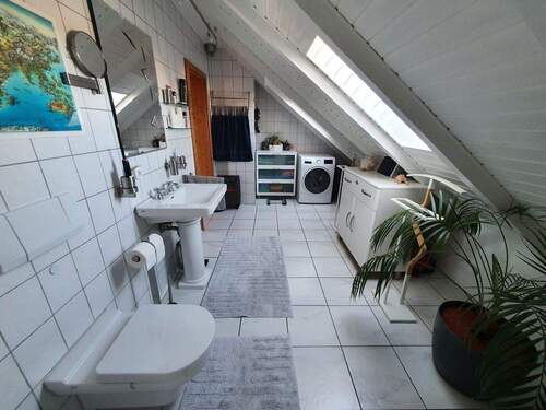Bad mit Waschmaschinenanschluß - 