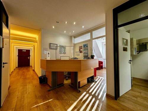 Empfang - Etagenwohnung mit 86,50 m&sup2; in Lübeck / Moisling zum Kaufen