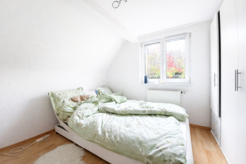 Schlafzimmer - 2 Zimmer Etagenwohnung in Stuttgart