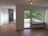 Wohnzimmer Blick Balkon 2 - 