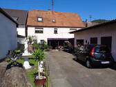 Hausansicht von der Straße - 