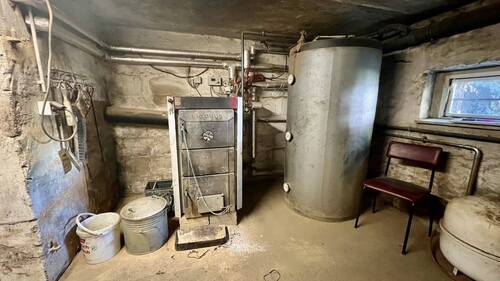 Schwerkraftofen im Keller - 