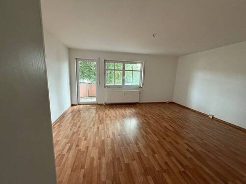 Büro 2 Hofseite mit Balkon - 