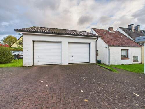 Doppelgarage - Einfamilienhaus mit 140,00 m&sup2; in Kisdorf zum Kaufen