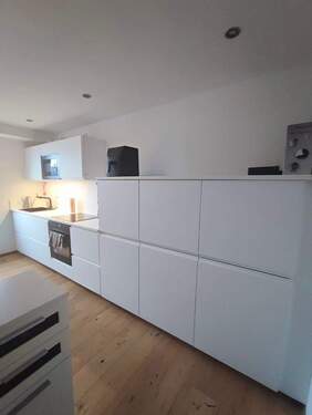 e396d0a7-d06b-4714-af3f-34d8bf1c81c9.jpg - 