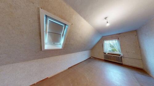 Zimmer 2 im DG.jpg - 