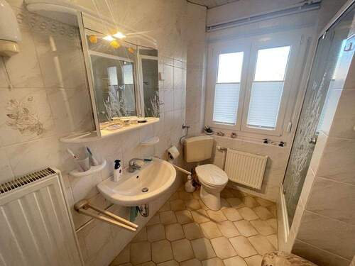 Duschbad EG-Wohnung - 