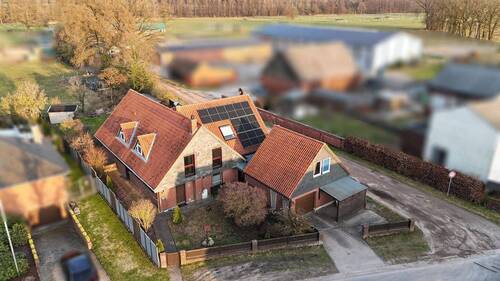 Drohnenbild - Vielfältige Nutzungsmöglichkeiten + zahlreiche Modernisierungen bereits getätigt