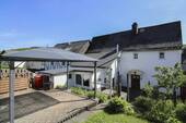Titelbild - Sofort wohlfühlen: 4-Zi.-EFH mit Garten inkl. Schuppen in Niederlemp