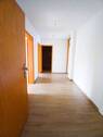 Flur.jpg - Etagenwohnung mit 80,00 m&sup2; in Leipzig zur Miete