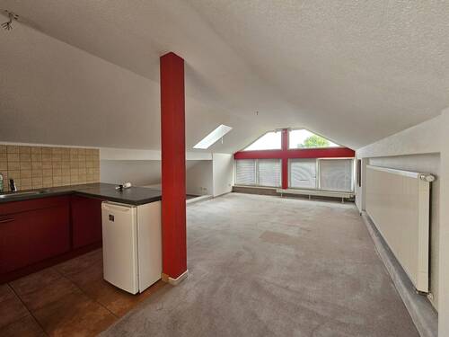 Wohnzimmer mit offener Küch - 2-Zi.-Mietwohnung in Senftenberg in See-Nähe