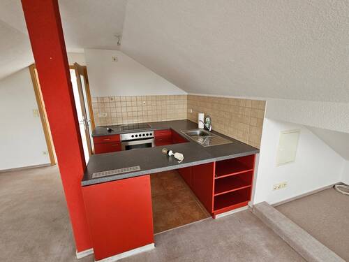 Einbauküche mit E-Herd, Backofen, Kühlschrank - 2 Zimmer Etagenwohnung in Senftenberg