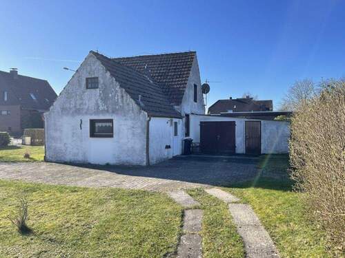 Seitenansicht - 4 Zimmer Einfamilienhaus in Schortens