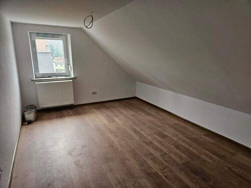 DG: Kinderzimmer Nr. 1 - 5 Zimmer Einfamilienhaus in Schiffweiler