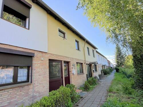 Vorderansicht - 4 Zimmer Reihenmittelhaus zum Kaufen in Bargteheide