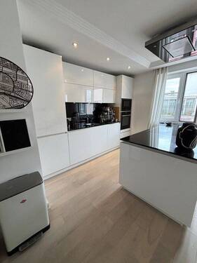 Einbauküche mit Kochinsel - Etagenwohnung mit 54,00 m&sup2; in München zum Kaufen