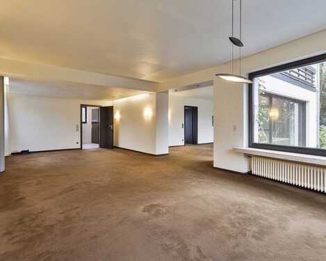 Wohn-/Esszimmer - 