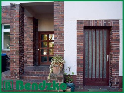 Eingangsbereich - Mehrfamilienhaus, Wohnhaus zum Kaufen in Berlin