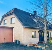 Gepflegtes Zweifamilienhaus in familienfreundlicher Lage - Löhne Gohfeld