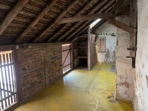 Dachgesschoss Nebengebäude 02.jpg - 