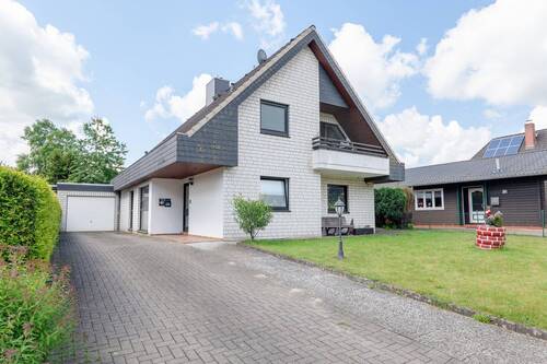 Außenansicht Front - 5 Zimmer Einfamilienhaus in Beverstedt