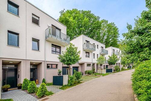 attraktive Wohnlage - 4 Zimmer Doppelhaushälfte zum Kaufen in Waldkirch