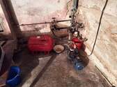 21 Keller mit Brunnenpumpe.jpg - 