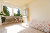 Zimmer mit Balkon - Reihenmittelhaus mit 110,00 m&sup2; in Norderstedt / Harksheide zum Kaufen