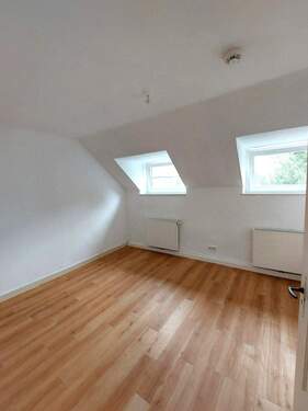 Wohnzimmer.jpg - 5 Zimmer Etagenwohnung zur Miete in Trier