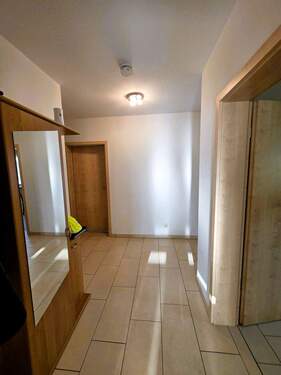 Flur - Etagenwohnung mit 99,10 m&sup2; in Stralsund zum Kaufen