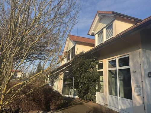 Bild 2 - 8 Zimmer Mehrfamilienhaus, Wohnhaus zum Kaufen in Bad Salzungen