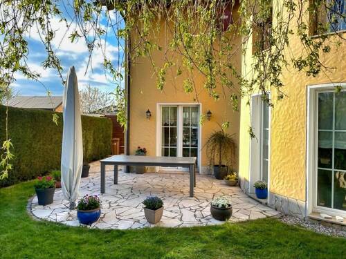 Terrasse - 6 Zimmer Einfamilienhaus zum Kaufen in Panketal