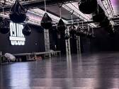 Bild 1 - Moderner High-End Fitnessclub im Industrial-Style