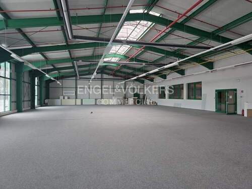 Ausstellungshalle - Halle in Geisleden