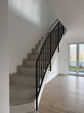 Bild 1 - Erstbezug: Helles Reihenendhaus mit Garten & Terrasse - 4 Zimmer - Neubau