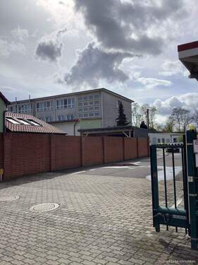 Haupteingang - Halle zum Kaufen in Vahldorf