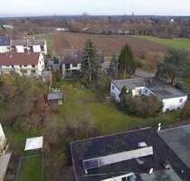 Bungalow mit großem Grundstück (Bauland) mit etlichen Entwicklungsmöglichkeiten - Darmstadt Arheilgen
