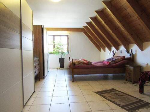 Schlafzimmer 1. im Obergeschoss - 