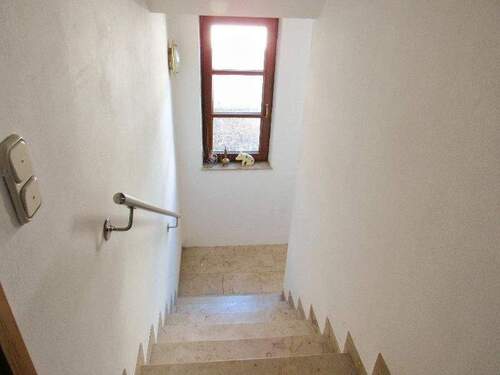 Treppenabgang zum Kellergeschoss - 