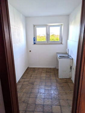 Küche mit Fenster - 