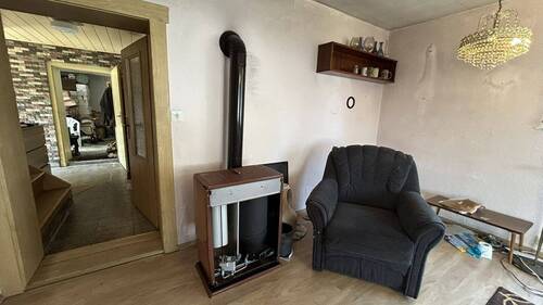 Öl-Ofen im Wohnzimmer - 