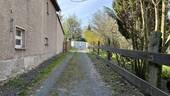Zufahrtsweg von Hauptstraße - 