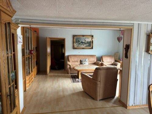 Wohnzimmer - Mehrfamilienhaus, Wohnhaus mit 240,00 m&sup2; in Morbach / Morscheid-Riedenburg zum Kaufen